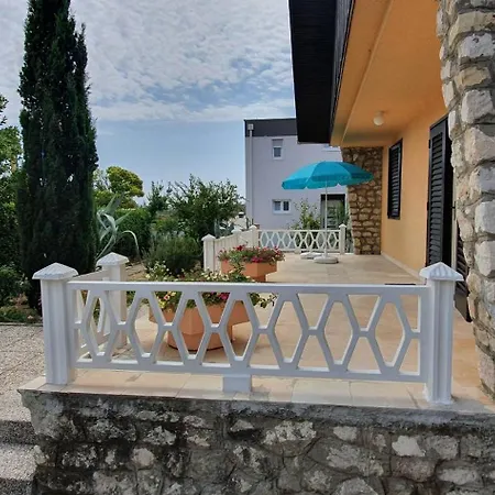 Mediterranean House Dom wakacyjny *